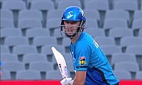 BBL 2023/24, Match 27: Dominant Strikers Secure 9 Wicket Victory
