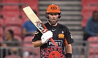Crawley and Inglis Partner to Secure a 7-Wicket Victory for Scorchers
