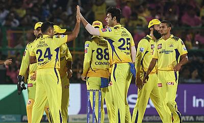 Chennai Super Kings celebrate a wicket alt=
