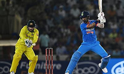 India captain KL Rahul on his way to an unbeaten 58 as Australian keeper Josh Inglis reacts