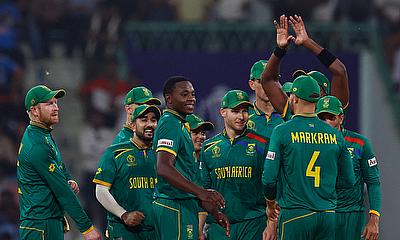 South Africa's Kagiso Rabada celebrates with teammates after taking the wicket of Australia's Marcus Stoinis alt=