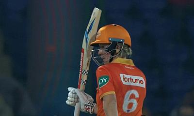 Gujarat Giants' Beth Mooney