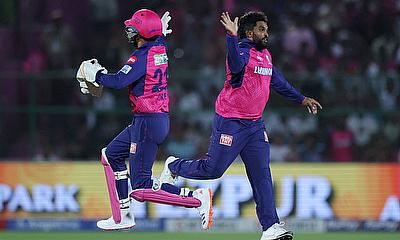 Rajasthan Royals' Wanindu Hasaranga celebrates after taking the wicket of Lucknow Super Giants' Rishabh Pant alt=