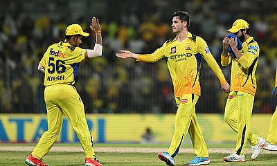Chennai Super Kings' Noor Ahmad celebrates with teammates after taking the wicket of Sunrisers Hyderabad's Ishan Kishan alt=