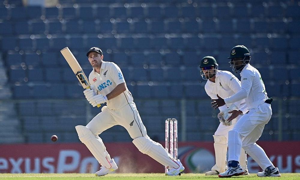 Tim Southee batting